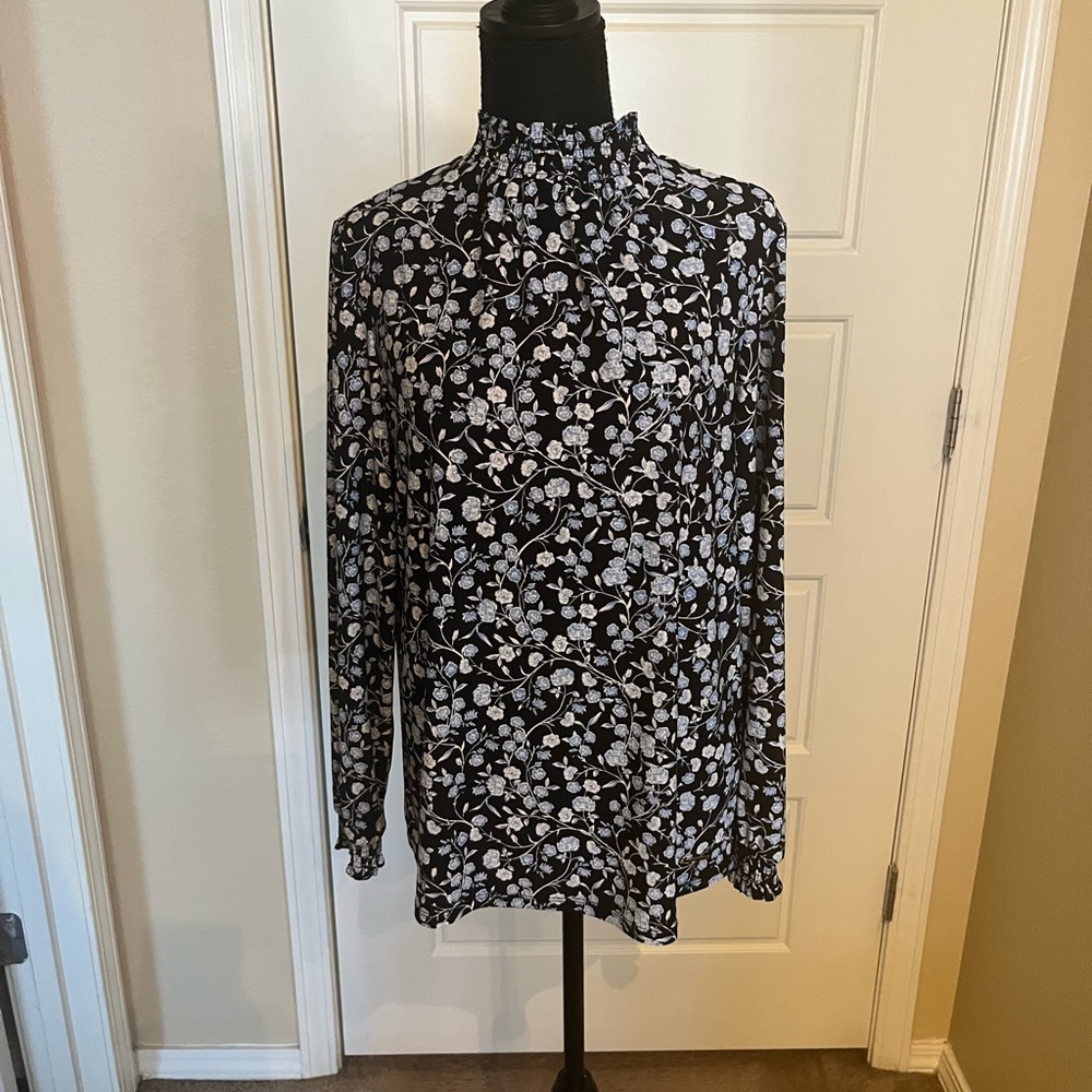 Blue and black floral top, great for work. Worn a handful of times